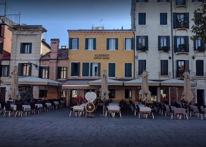 Antico Capon Hotel *